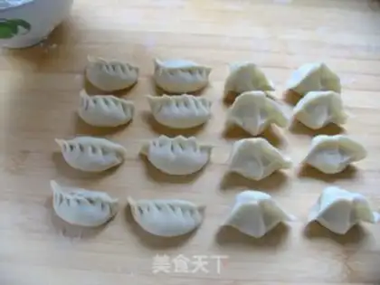 Make Three shrimp dumplings step 11