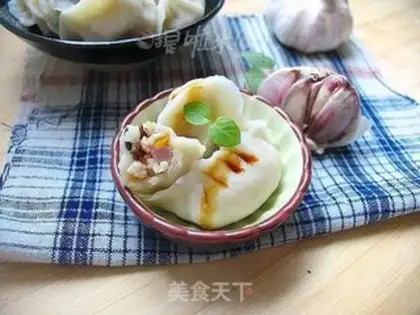 Make Three shrimp dumplings step 13