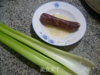 Make Weenie fried celery step 0