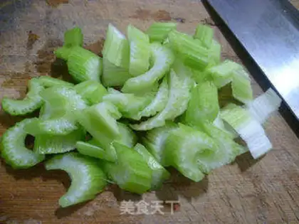 Make Weenie fried celery step 2