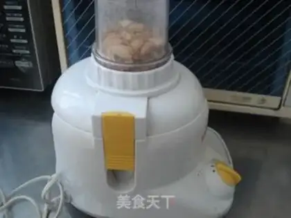 Make Peanut soup step 1