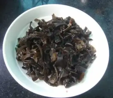 Make cucumber-mixed gill mushrooms step 4