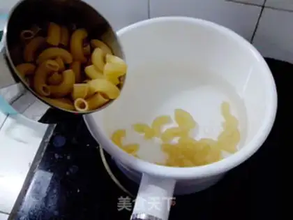 Make Cheese and macaroni step 4