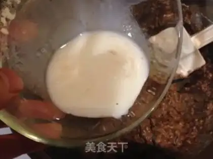Make mini chocolate cupcakes step 4