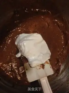 Make mini chocolate cupcakes step 8