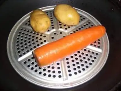 Make Carrot mashed salad step 1