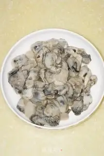 Make Fried ostrich yellow step 0