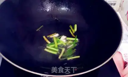 Make Silver rolls of gravy step 2