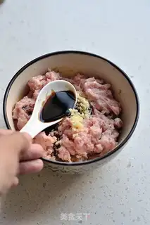 Make Onion pie step 3