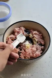 Make Onion pie step 4