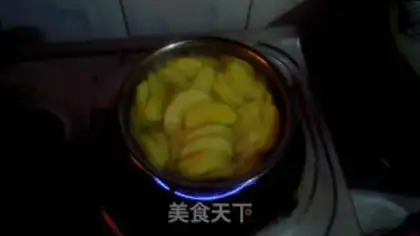 Make Blondie apple sauce step 1