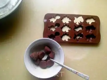 Make Homemade chocolate box step 2