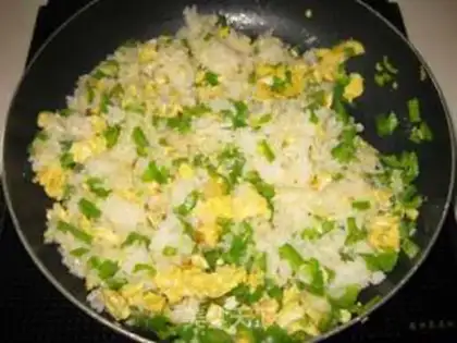 Make Pelican egg fried rice step 8