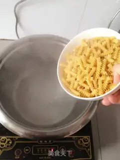 Make Spaghetti ketchup step 1