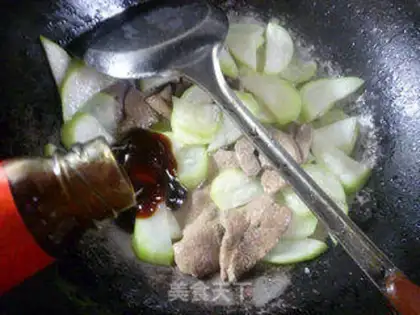 Make Pork gravy starts to bloom at night step 15