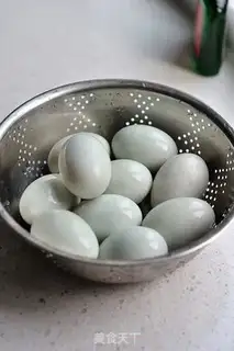 Make Duck eggs step 1