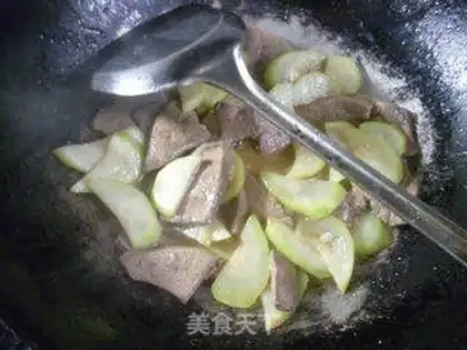 Make Pork gravy starts to bloom at night step 17