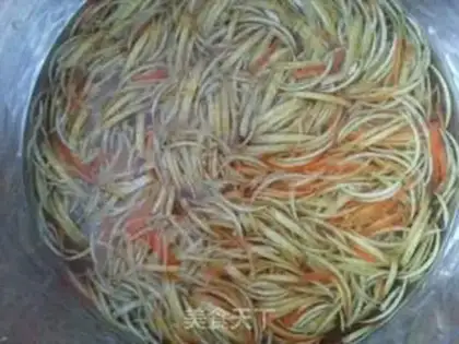 Make Homemade honey tea step 1