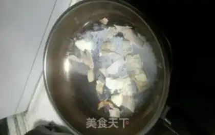 Make Cheese and mushroom pasta step 4