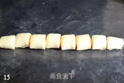 Make ♪ Red potato flower bread ♪ step 14