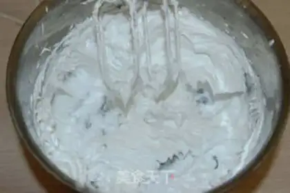 Make Butter cupcakes step 11