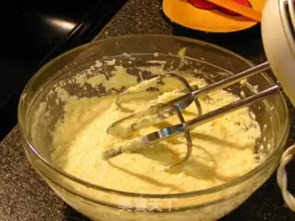 Make Pineapple pie step 4