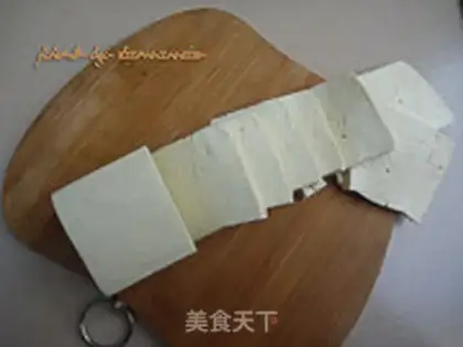 Make Five flowers and tofu step 1