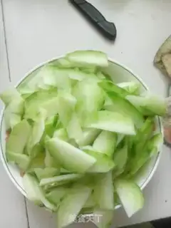 Make Clear the winter melon step 1