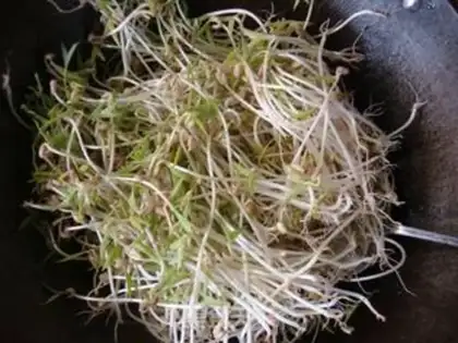 Make Green bean sprouts step 3