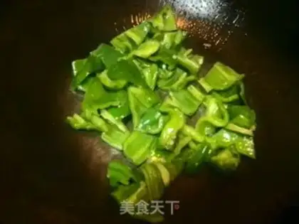 Make Pepper fried eggs step 4