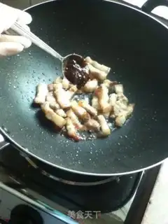 Make Five flowers and garlic step 2