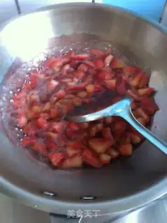 Make Homemade strawberry jam step 4