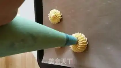 Make Vanilla cookies step 1