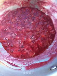Make Homemade strawberry jam step 5