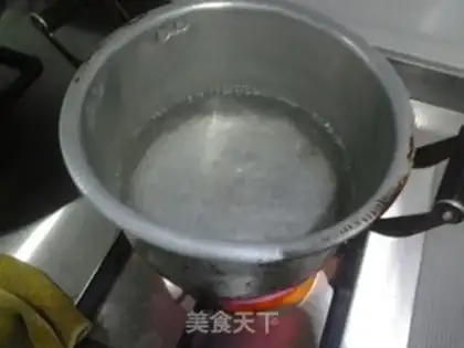 Make Silver ear soup step 1