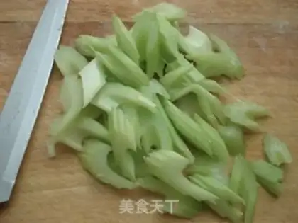 Make Cashew cones step 1