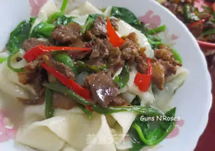 Make Beef noodle step 17