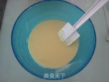 Make Swiss fruit rolls step 3