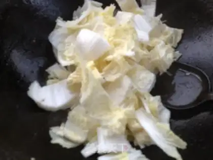 Make Shrimp cabbage step 1