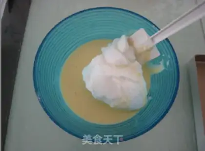Make Swiss fruit rolls step 4