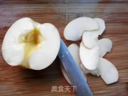 Make Apple roses step 0