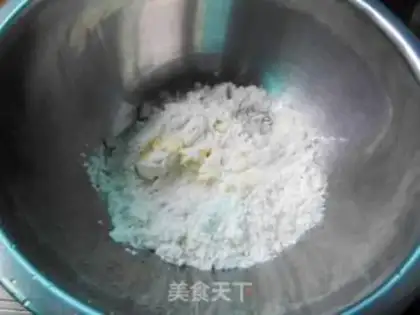 Make Apple roses step 2