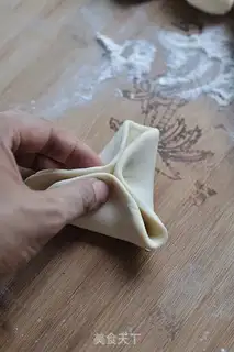 Make sugar horns (jiā) step 11