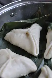 Make sugar horns (jiā) step 14