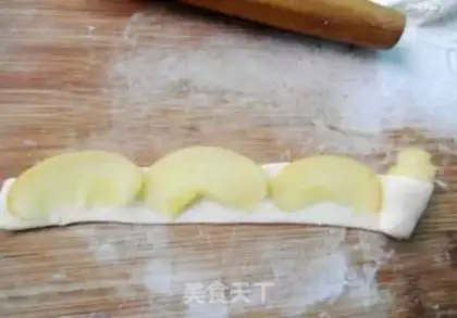 Make Apple roses step 5