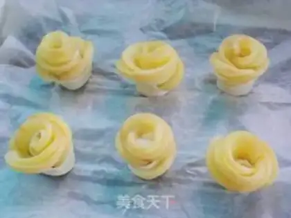 Make Apple roses step 7