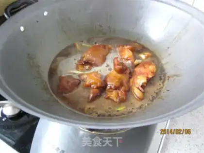 Make Red burning pig hoof step 2