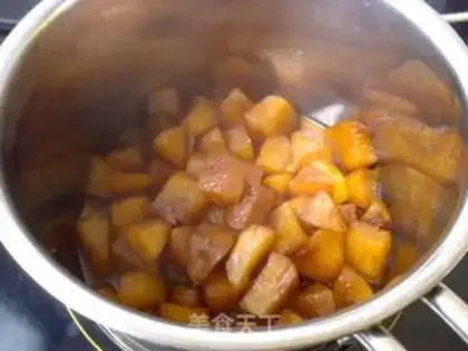 Make Red sugar apple pie step 3