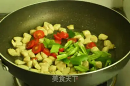 Make Cheese and chicken noodles step 4