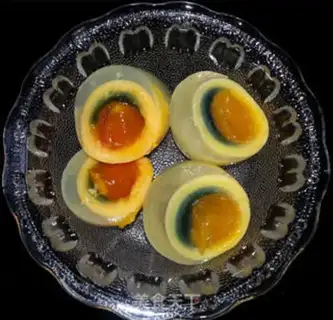 Make Ripple Pine Eggs step 1